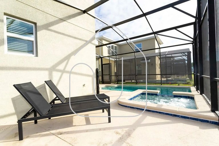 5BR Villa w/ Pool & Disney Themes