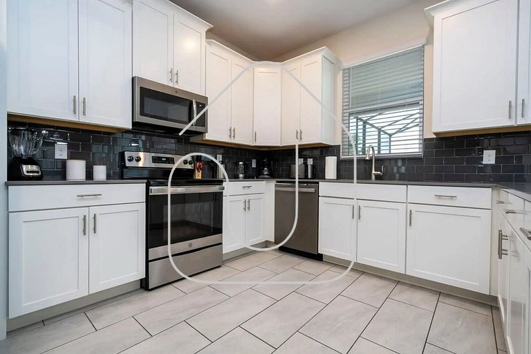 Luxury 6BR w/ Pool + Game Room Near Disney