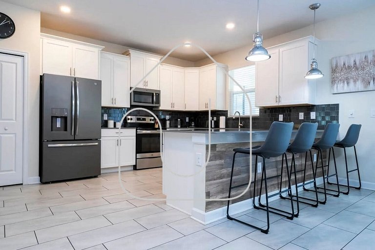 Luxury 6BR w/ Pool + Game Room Near Disney