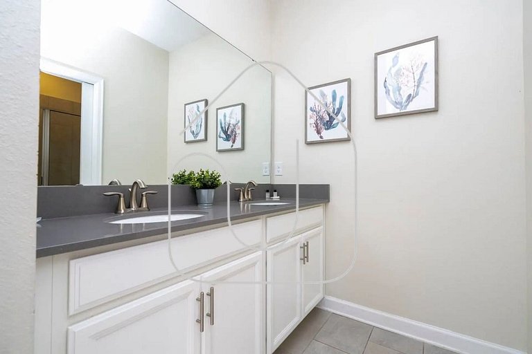 Luxury 6BR w/ Pool + Game Room Near Disney