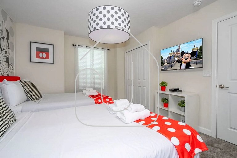 Villa 6Q Disney Style c/ Piscina e Game Room