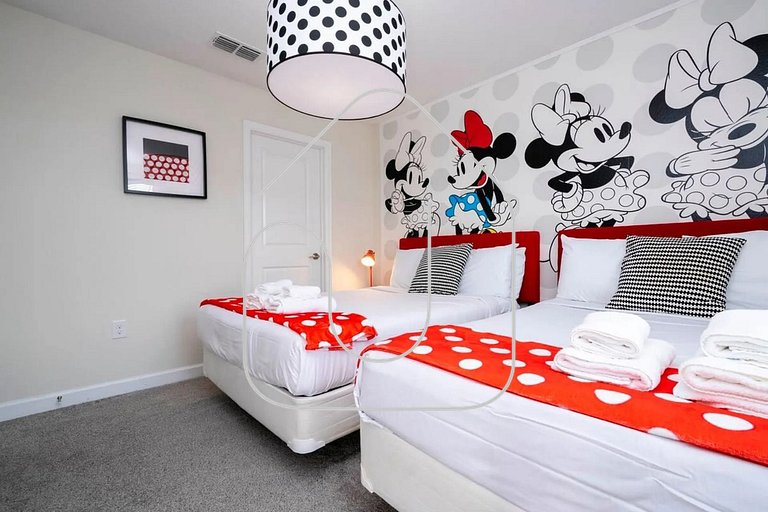 Villa 6Q Disney Style c/ Piscina e Game Room