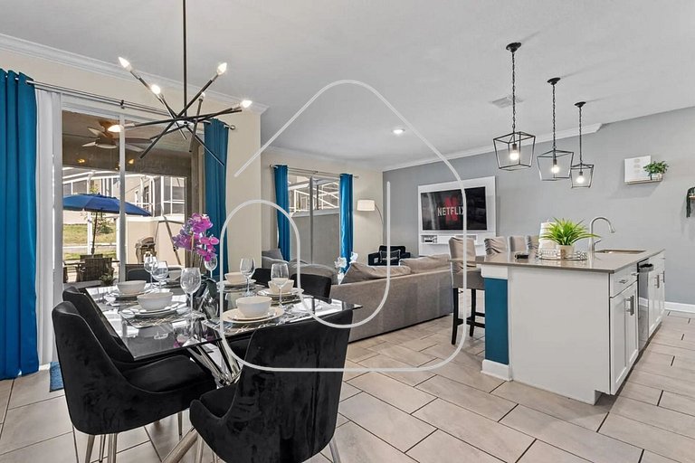 Luxury 4BR Home w/ Pool at Champions Gate