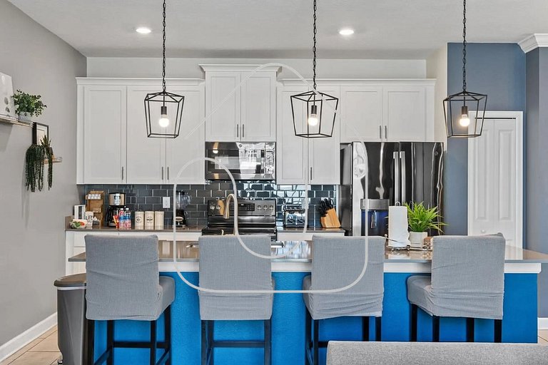 Luxury 4BR Home w/ Pool at Champions Gate