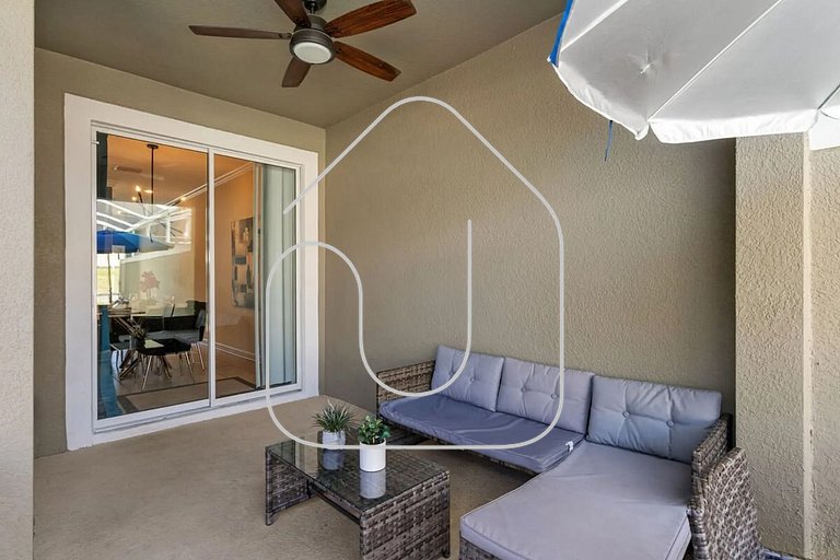 Luxury 4BR Home w/ Pool at Champions Gate