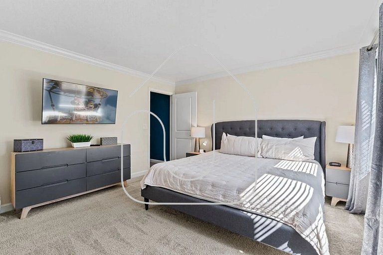 Luxury 4BR Home w/ Pool at Champions Gate