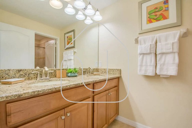 Family Retreat: 4BR Townhome w/ Pool