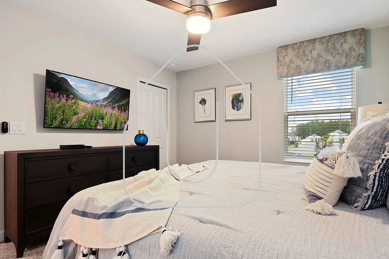 Stunning 9BR Villa | Near Disney | Storey Lake