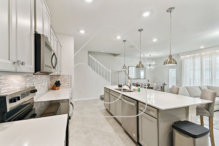 Five-Bedroom Home with Private Pool at Windsor Cay