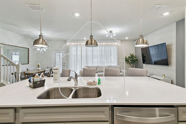 Five-Bedroom Home with Private Pool at Windsor Cay