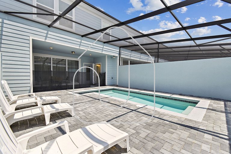 Five-Bedroom Home with Private Pool at Windsor Cay