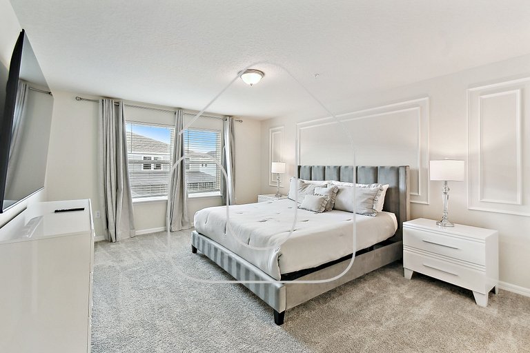 Five-Bedroom Home with Private Pool at Windsor Cay