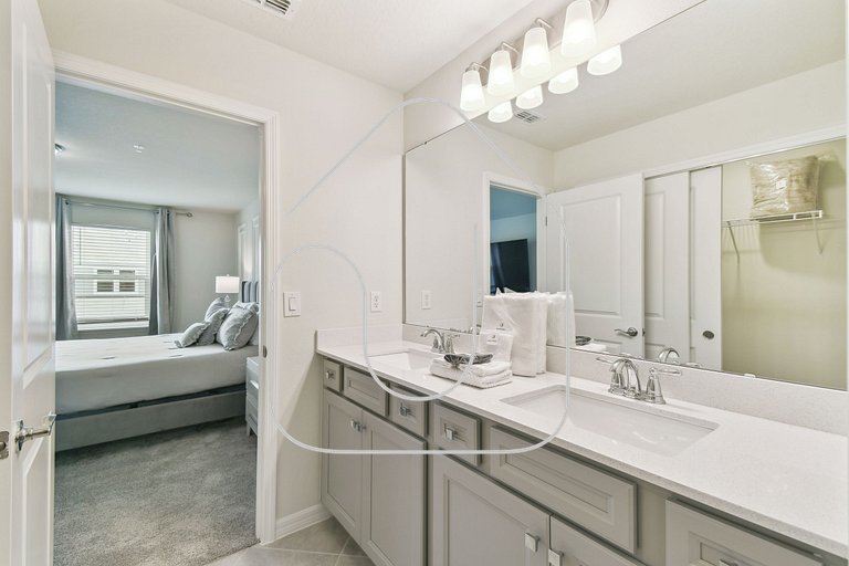 Five-Bedroom Home with Private Pool at Windsor Cay