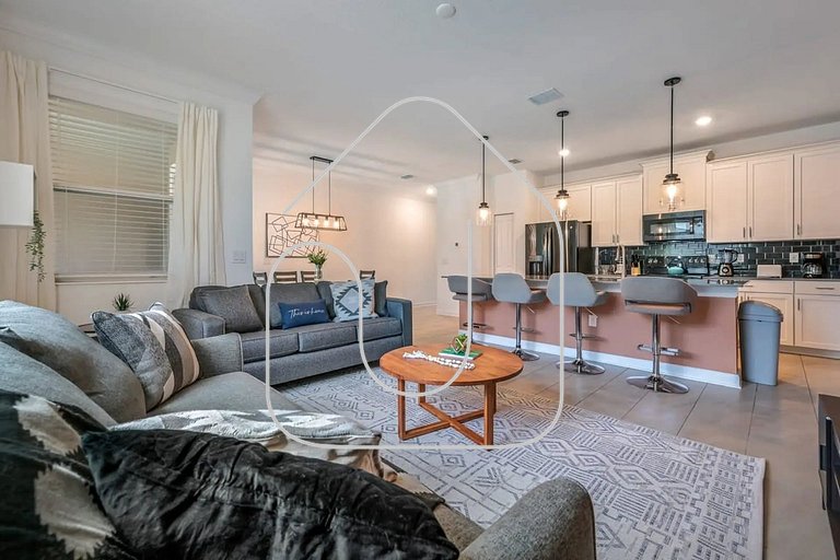 Casa c/ Piscina Privativa a 10min da Disney