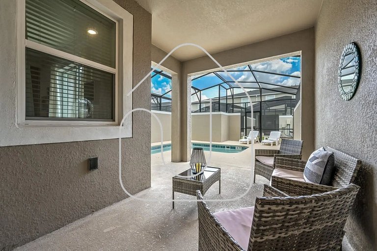 Townhome w/ Private Pool 10min from Disney