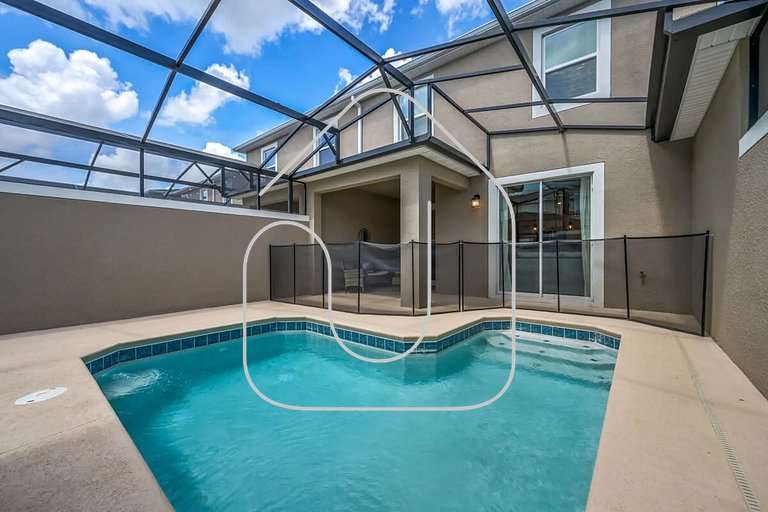 Townhome w/ Private Pool 10min from Disney