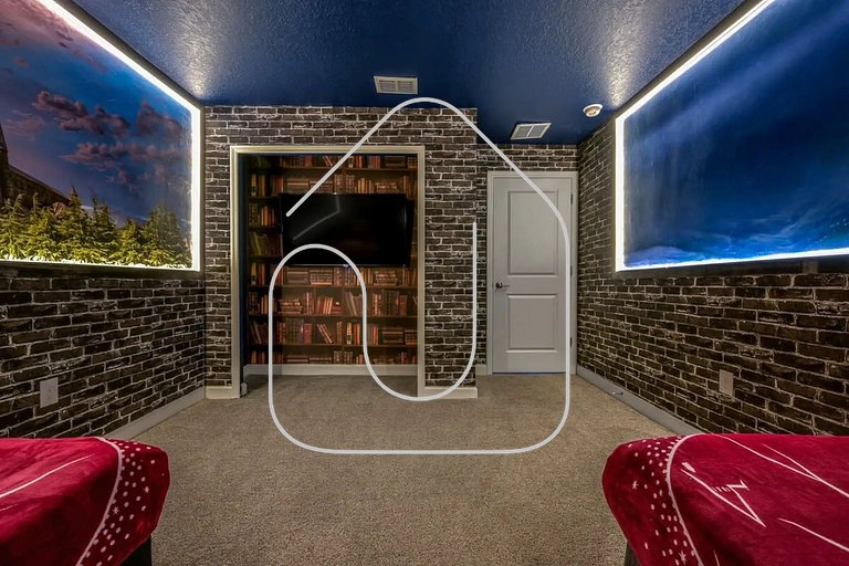 Townhome w/ Private Pool 10min from Disney