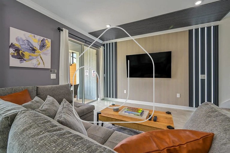 Casa Temática c/ Piscina no Storey Lake