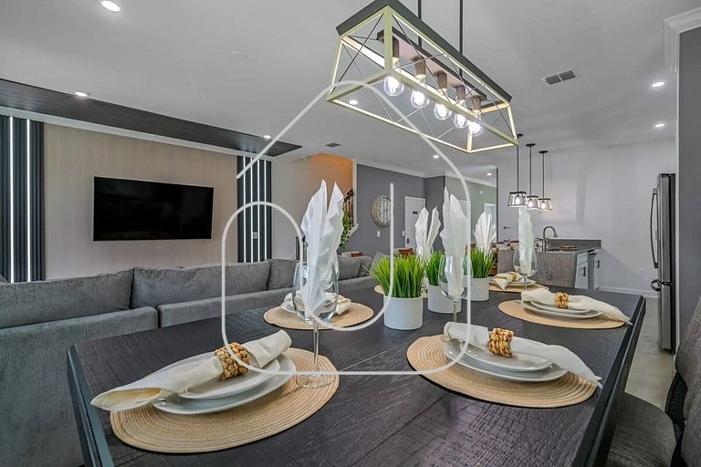 Themed Home w/ Pool at Storey Lake