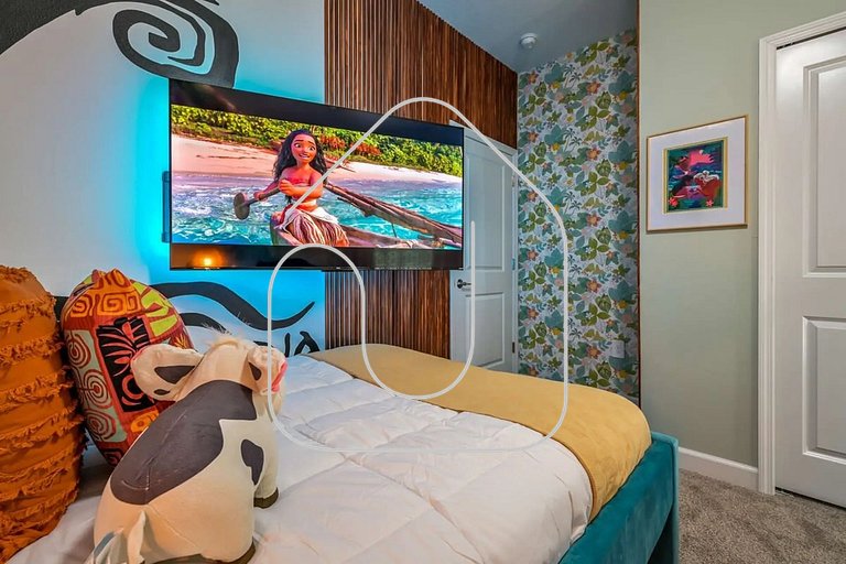 Themed Home w/ Pool at Storey Lake