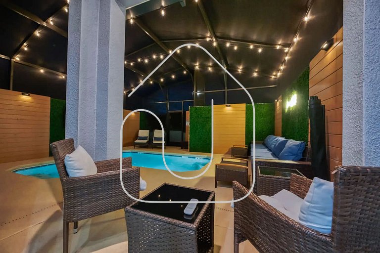 Themed Home w/ Pool at Storey Lake