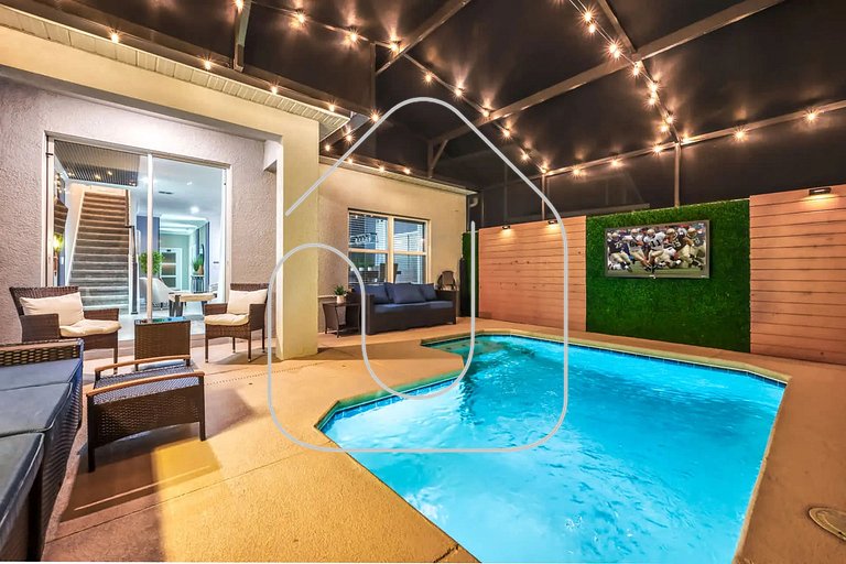 Themed Home w/ Pool at Storey Lake