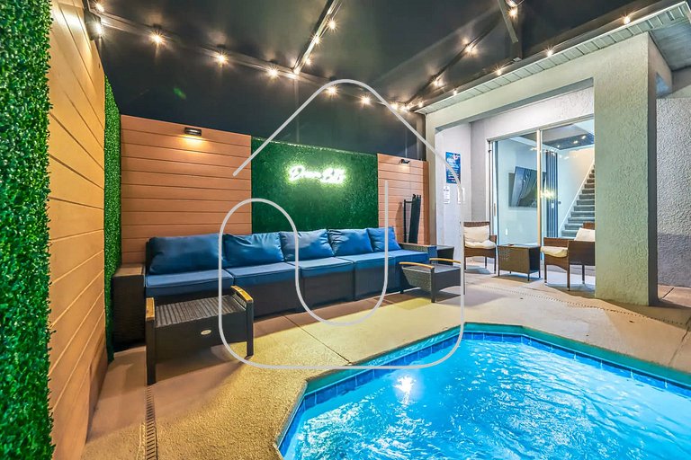 Themed Home w/ Pool at Storey Lake