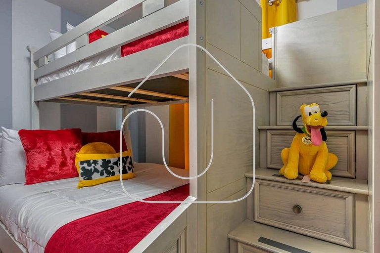 Casa Temática c/ Piscina no Storey Lake