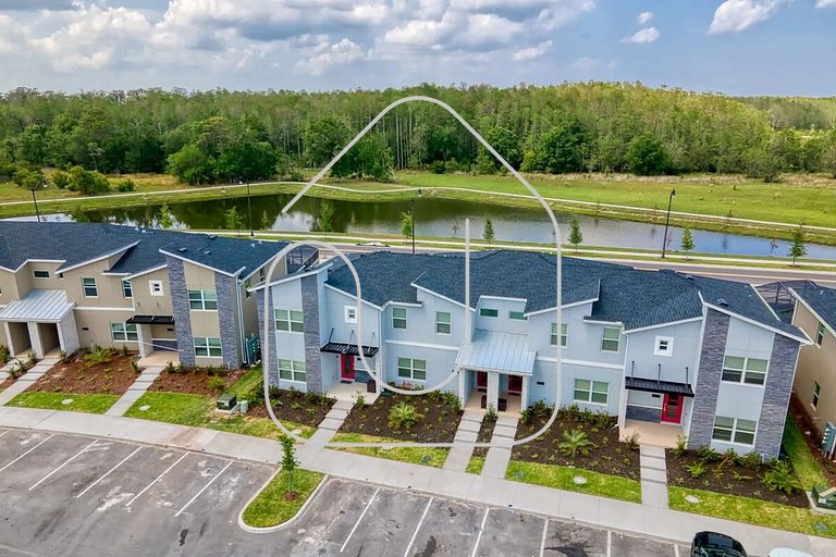 Themed Home w/ Pool at Storey Lake