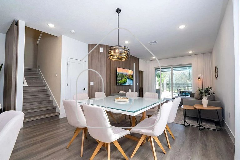 Luxury Home w/ Pool – 15 Min to Disney!