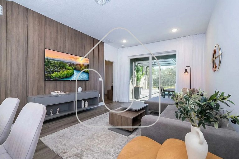 Luxury Home w/ Pool – 15 Min to Disney!