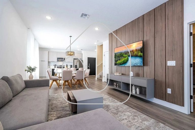 Luxury Home w/ Pool – 15 Min to Disney!