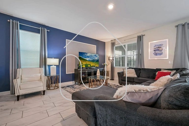 Luxury 9BR Villa w/ Private Pool & Themes