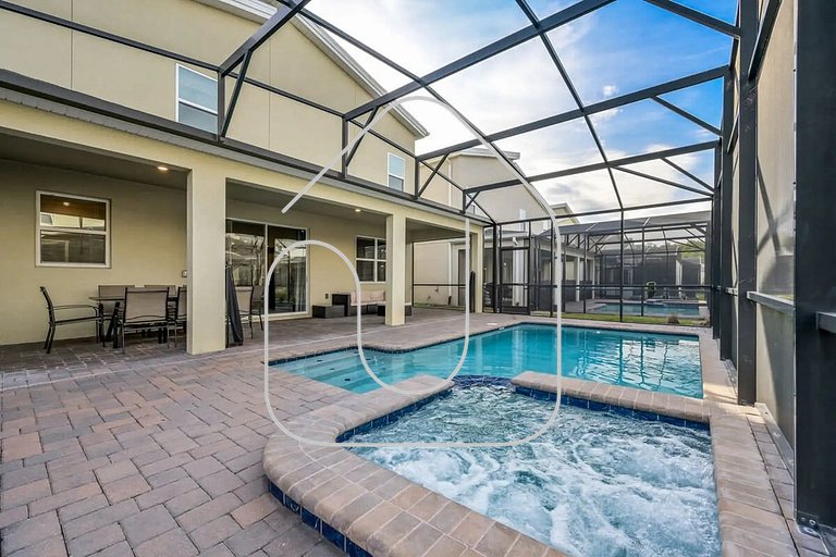 Luxury 9BR Villa w/ Private Pool & Themes