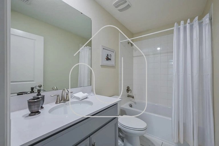 Luxury 9BR Villa w/ Private Pool & Themes