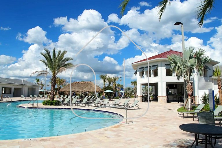 Villa Luxuosa 9Q c/ Piscina Privativa e Temas