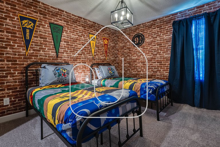 4BR Villa w/ Pool Near Disney + Themed Rooms