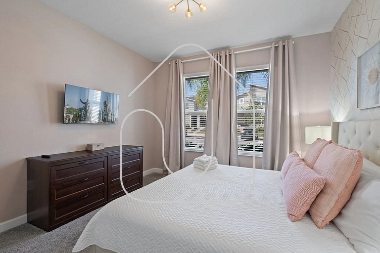 Luxo e Diversão: Casa 6 Quartos no Champions Gate