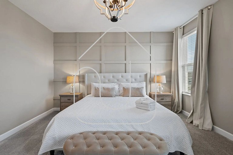 Luxury & Fun: 6-Bedroom Home in Champions Gate