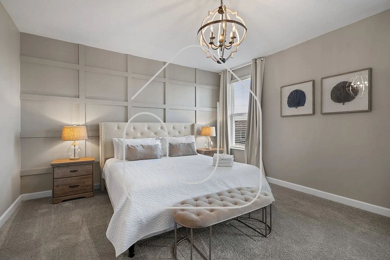 Luxury & Fun: 6-Bedroom Home in Champions Gate