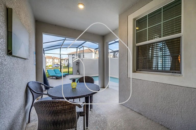 Casa Moderna com Piscina Privativa