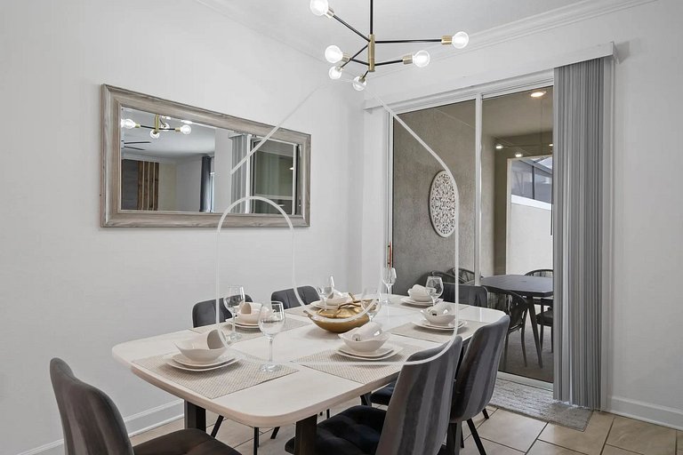 Resort Escape 10 Min from Disney – Storey Lake