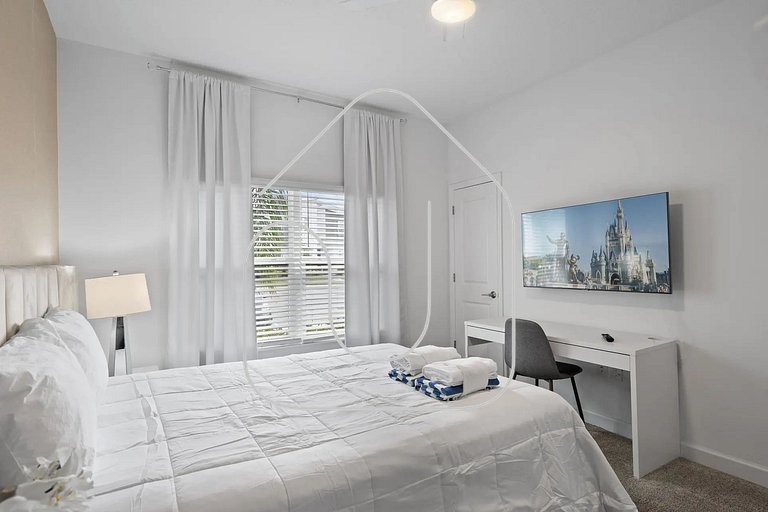 Resort Escape 10 Min from Disney – Storey Lake