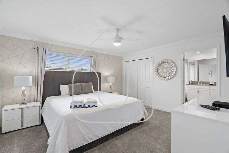 Resort Escape 10 Min from Disney – Storey Lake