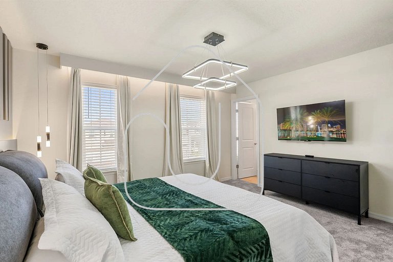 Luxury 10BR w/ Pool, Theater & Game Room