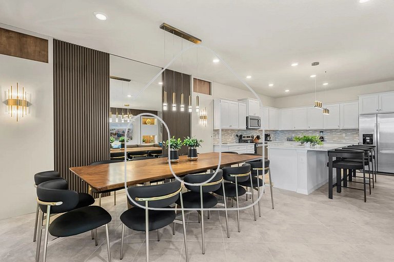 Luxury 10BR w/ Pool, Theater & Game Room