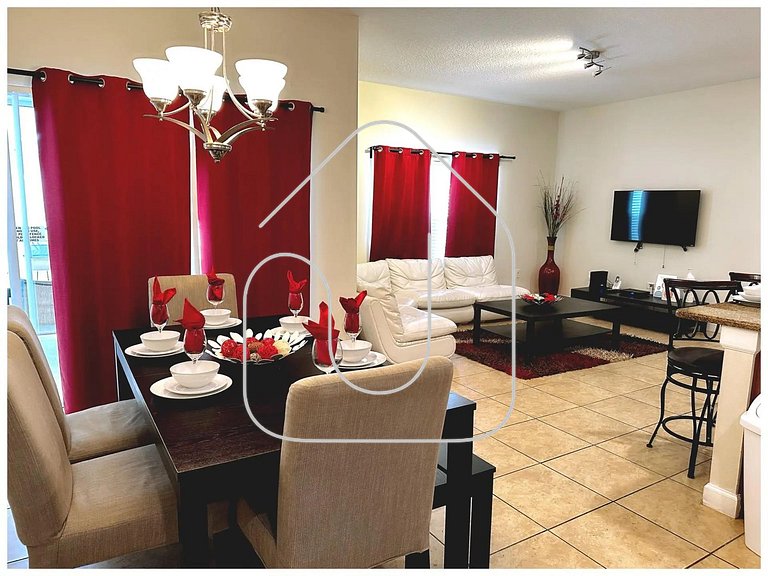 4BR Home / Private Pool near Disney / Storey Lake