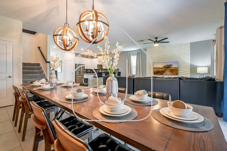 9-Bed Storey Lake Villa w/ Private Pool