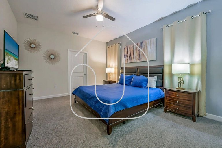 9-Bed Storey Lake Villa w/ Private Pool