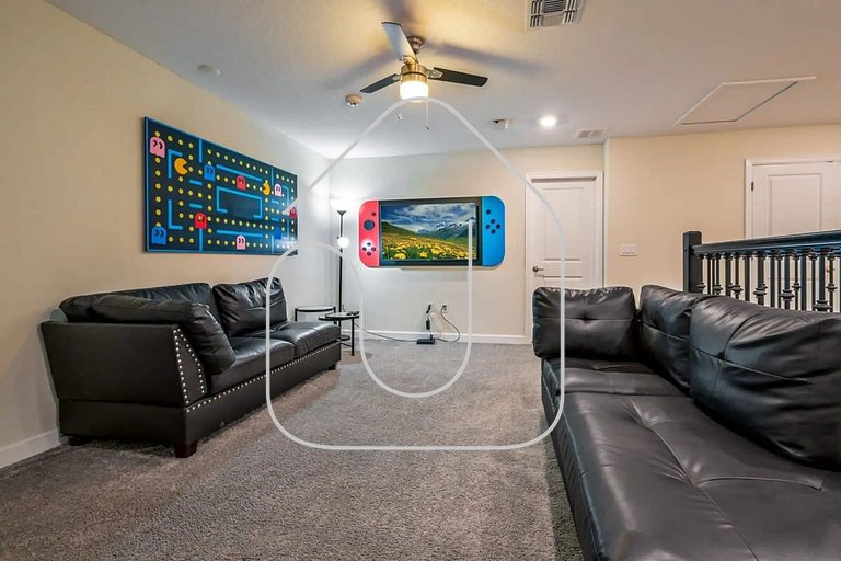 9-Bed Storey Lake Villa w/ Private Pool